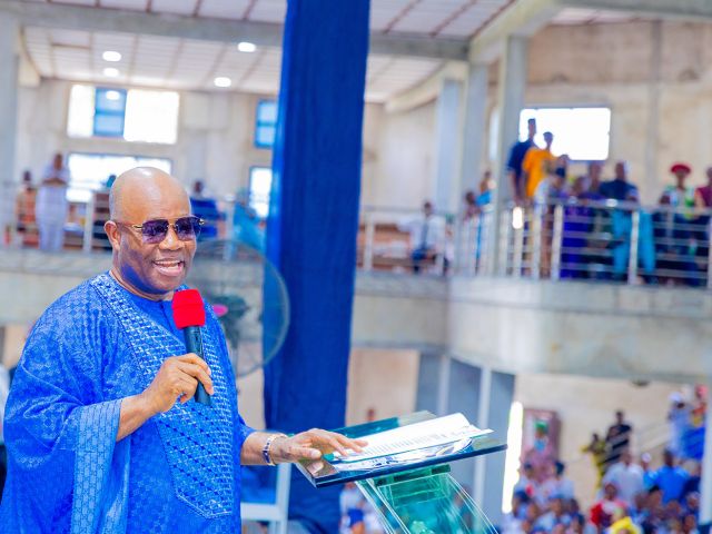 Akpabio at Apostolic chucrh Post Picture